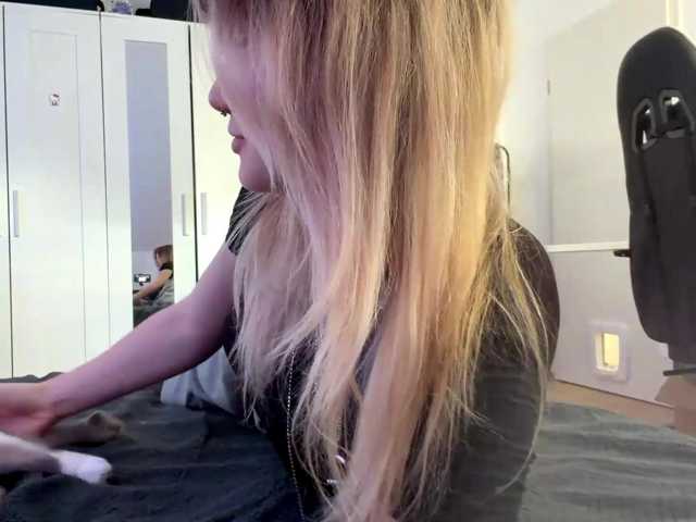 FlippyPippy live cam on BongaCams