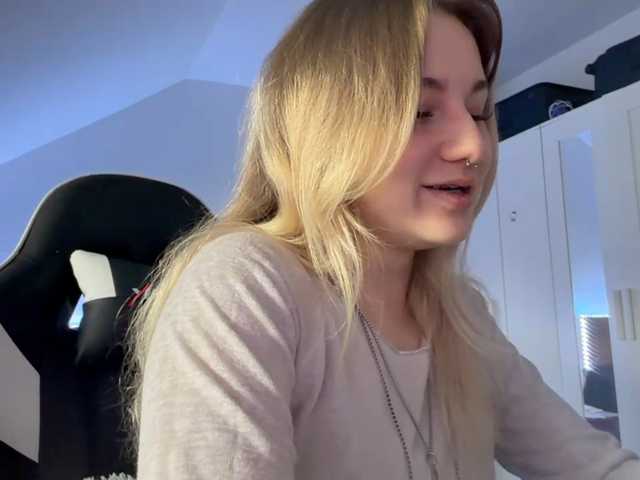 FlippyPippy live cam on BongaCams