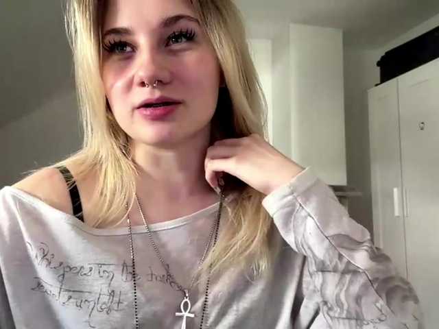 FlippyPippy live cam on BongaCams