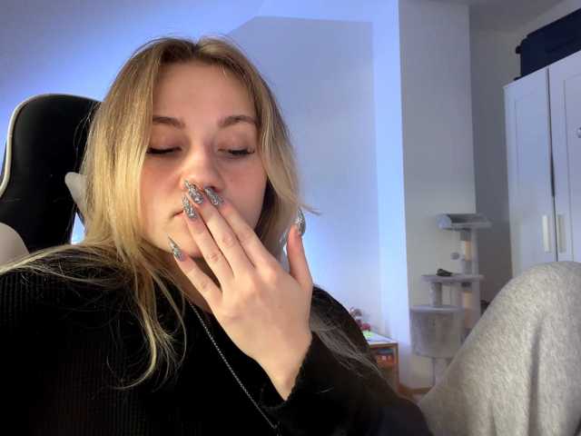 FlippyPippy live cam on BongaCams