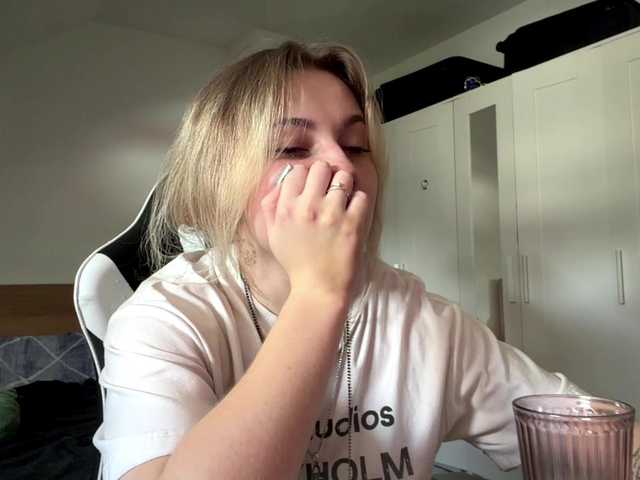 FlippyPippy live cam on BongaCams