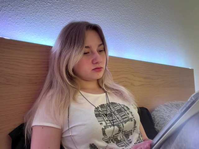 FlippyPippy live cam on BongaCams