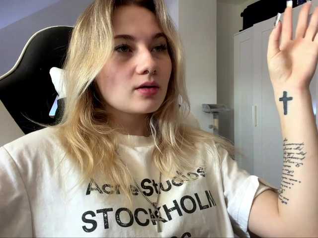 FlippyPippy live webcam show