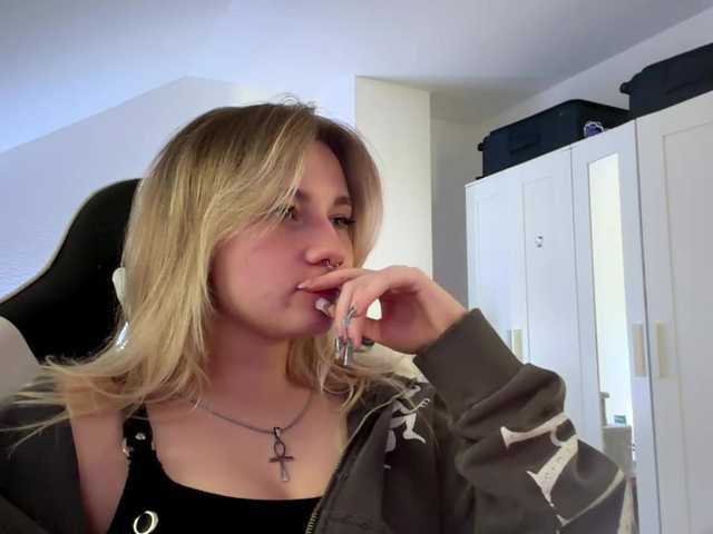 FlippyPippy live cam on BongaCams