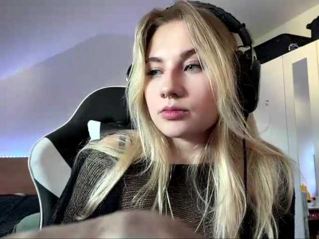 FlippyPippy Live Cam on BongaCams