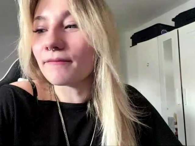 FlippyPippy live cam on BongaCams