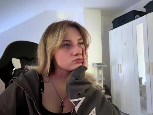 FlippyPippy live cam on BongaCams