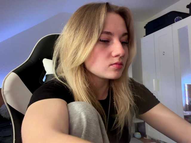 FlippyPippy live cam on BongaCams