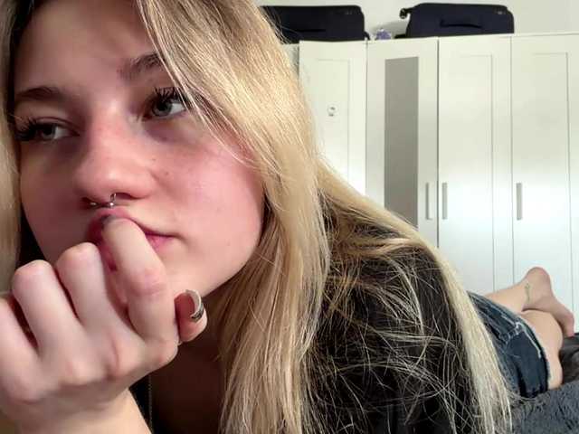 FlippyPippy live webcam show
