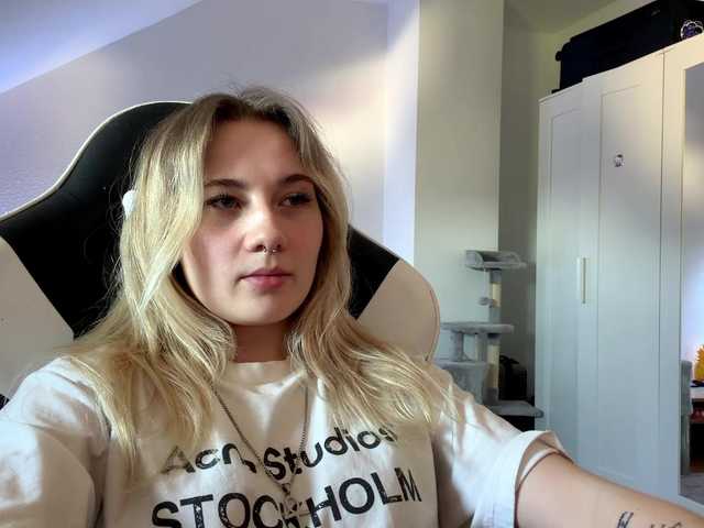 FlippyPippy live webcam show