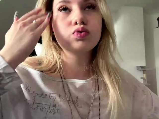 FlippyPippy live cam on BongaCams