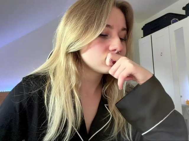 FlippyPippy live cam on BongaCams