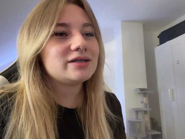 FlippyPippy live cam on BongaCams