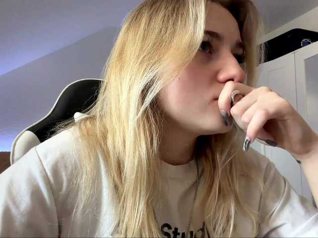 FlippyPippy live webcam show
