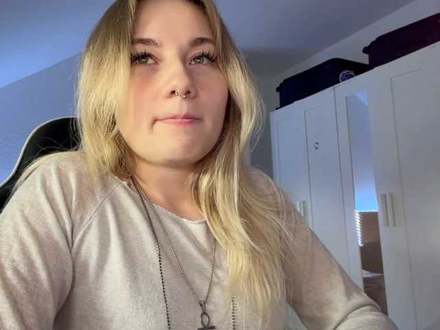 FlippyPippy live cam on BongaCams