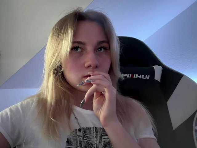 FlippyPippy live cam on BongaCams