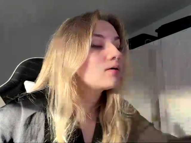 FlippyPippy, en vivo ahora en BongaCams