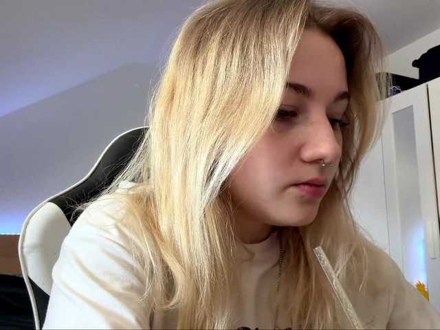 FlippyPippy live webcam show