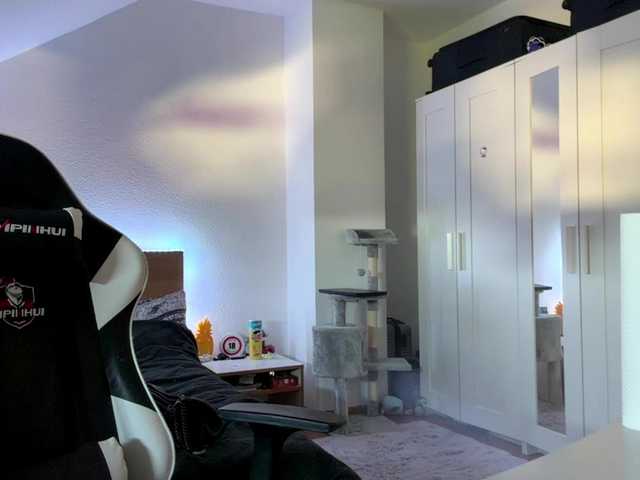 FlippyPippy live cam on BongaCams