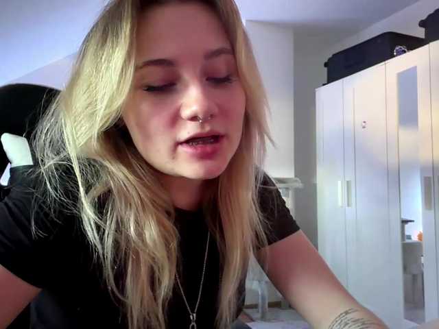 FlippyPippy live cam on BongaCams