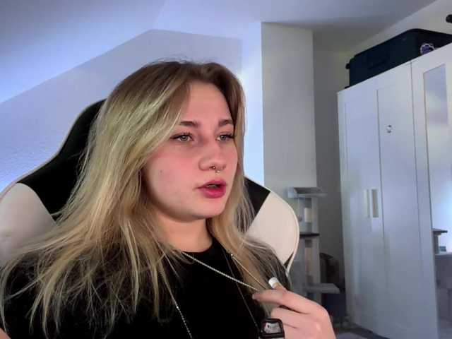 FlippyPippy live cam on BongaCams