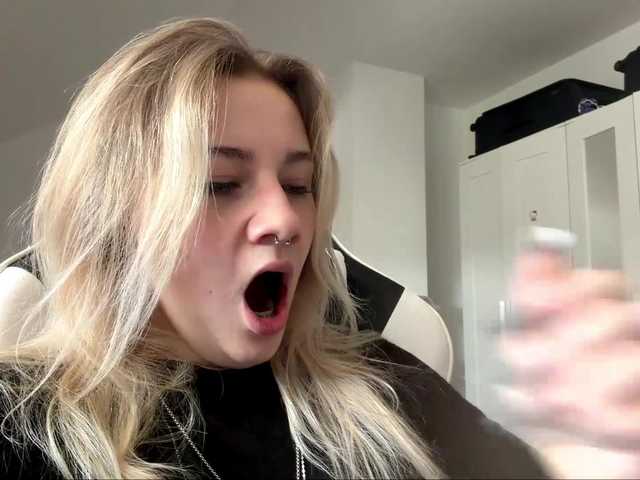 FlippyPippy live webcam show
