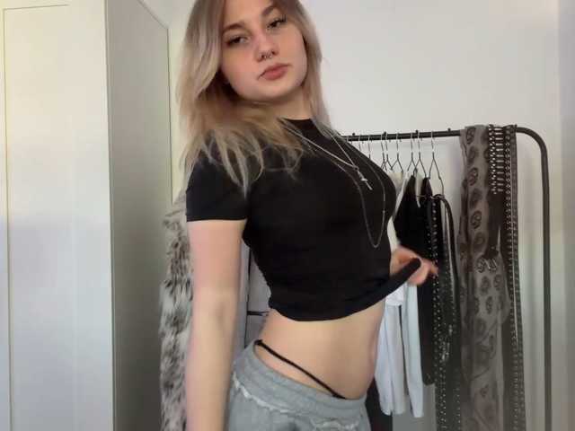 FlippyPippy live cam on BongaCams