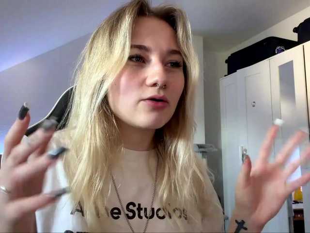 FlippyPippy live webcam show