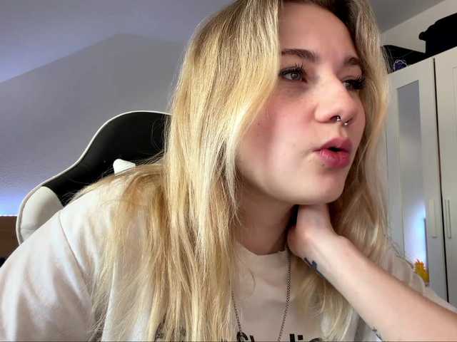 FlippyPippy live cam on BongaCams
