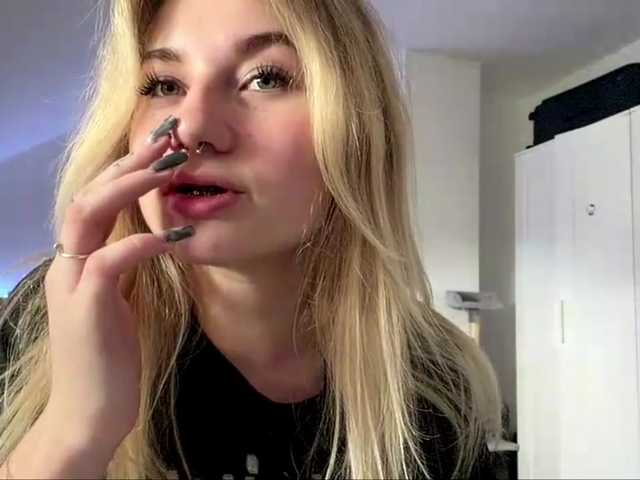 FlippyPippy live cam on BongaCams