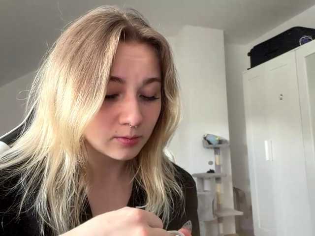 FlippyPippy live cam on BongaCams