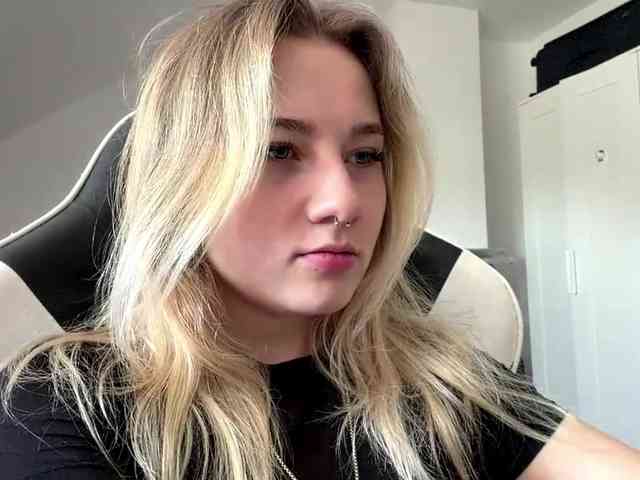 live cam show FlippyPippy