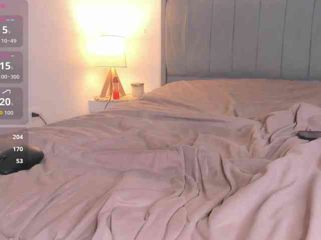 lia-williams webcam