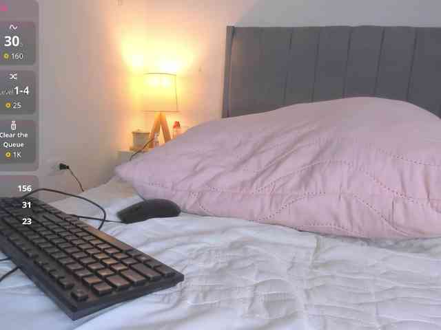 lia-williams webcam