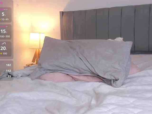 lia-williams webcam