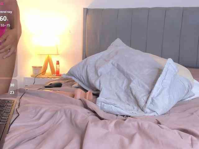 lia-williams webcam