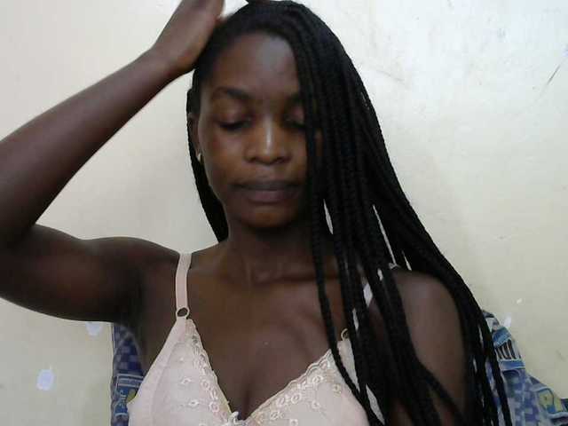 Sexypussie live webcam show
