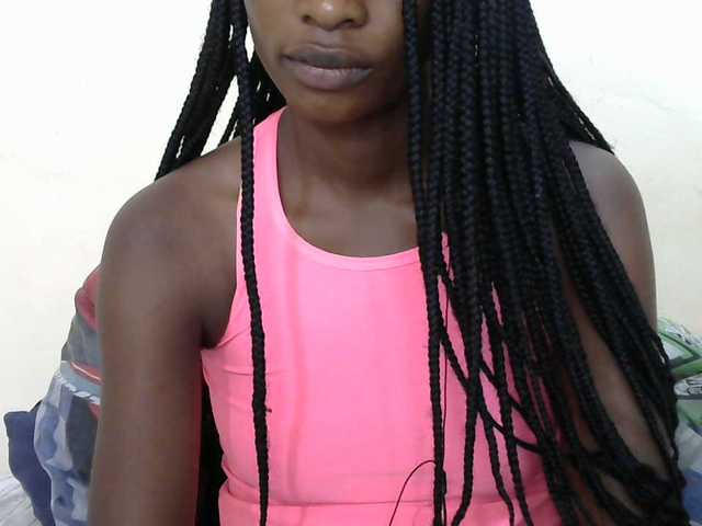 Sexypussie live webcam show