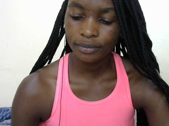 Sexypussie live cam on BongaCams