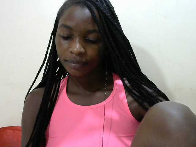 Sexypussie live cam on BongaCams