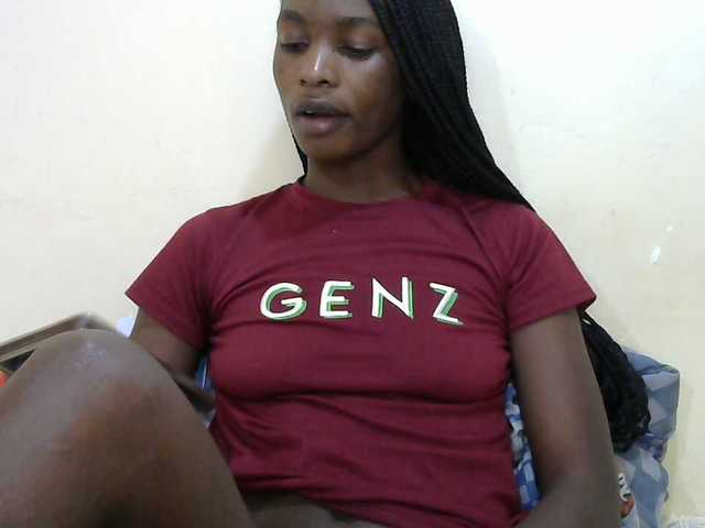 Sexypussie live webcam show