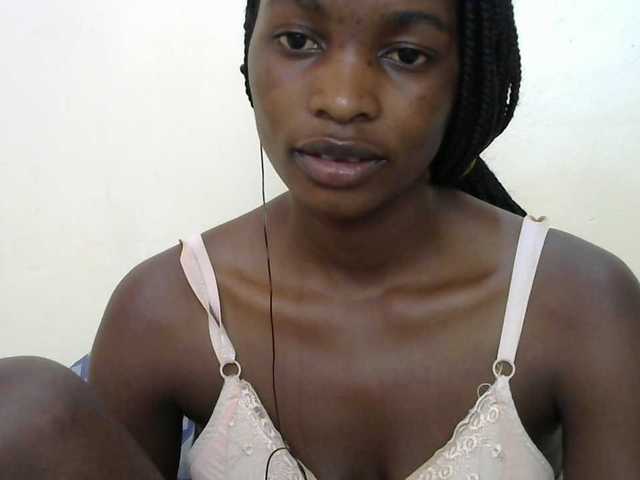Sexypussie live webcam show