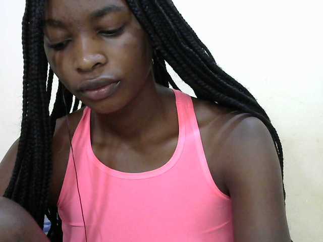 Sexypussie live cam on BongaCams