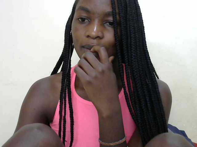 Sexypussie live webcam show