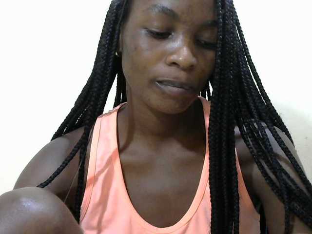Sexypussie live cam on BongaCams