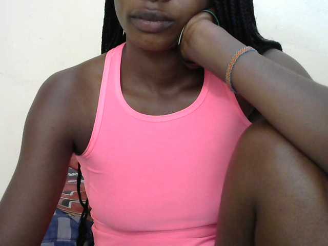 Sexypussie live cam on BongaCams