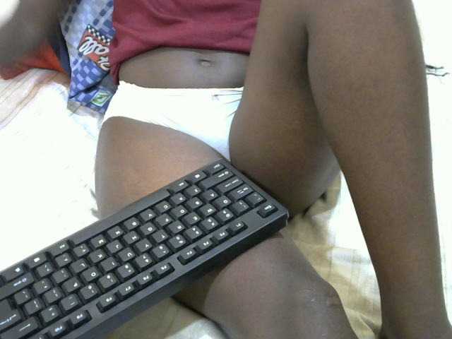 Sexypussie live webcam show