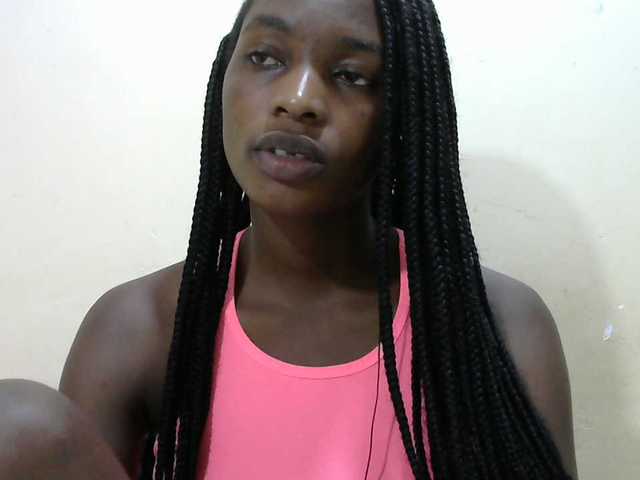 Sexypussie live cam on BongaCams