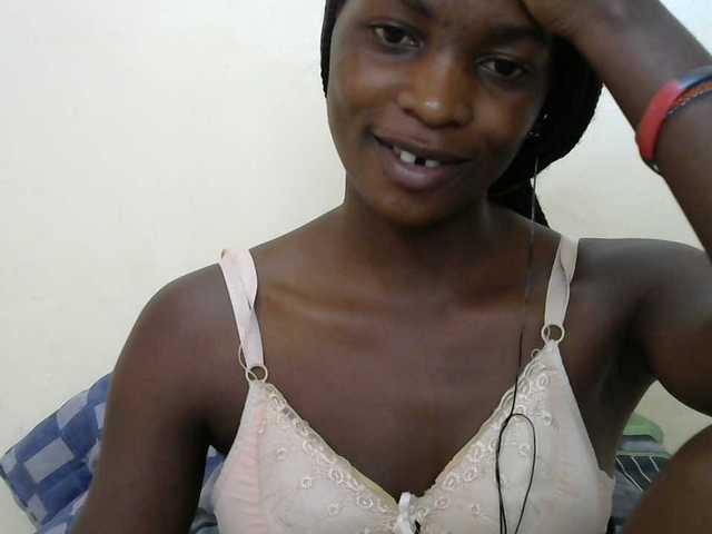 Sexypussie live webcam show
