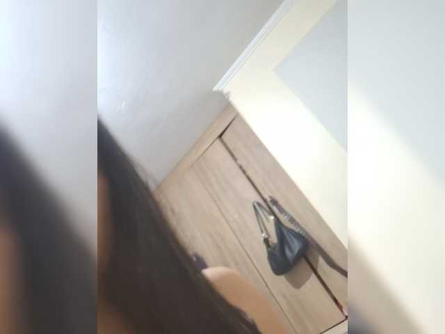 Alejandra25 live webcam show